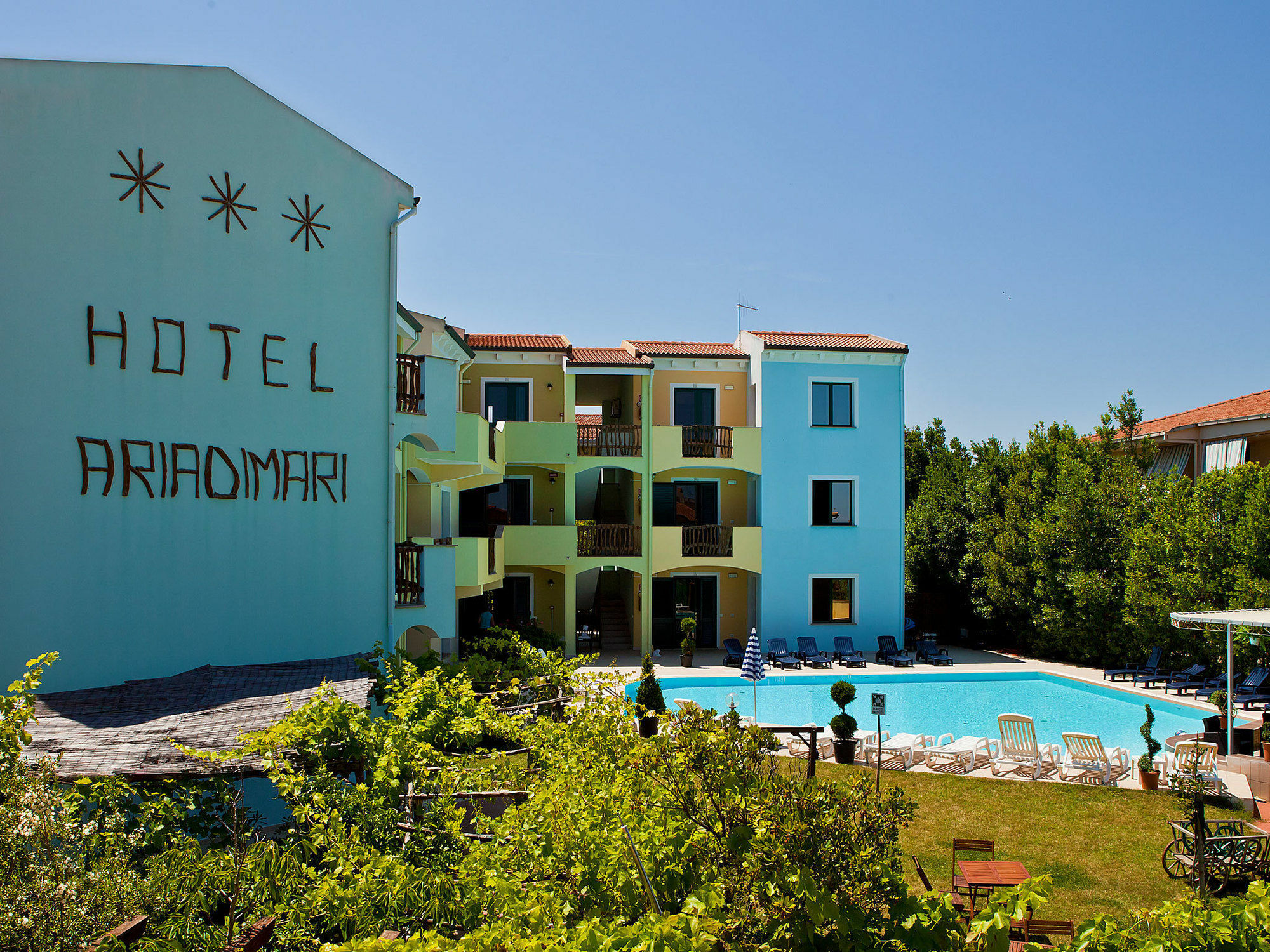 Hotel Ariadimari Валледория Экстерьер фото